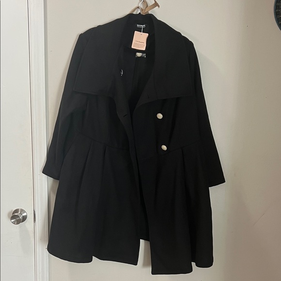 BloomChic Jackets & Blazers - BloomChic Elegant Black Trench Coat